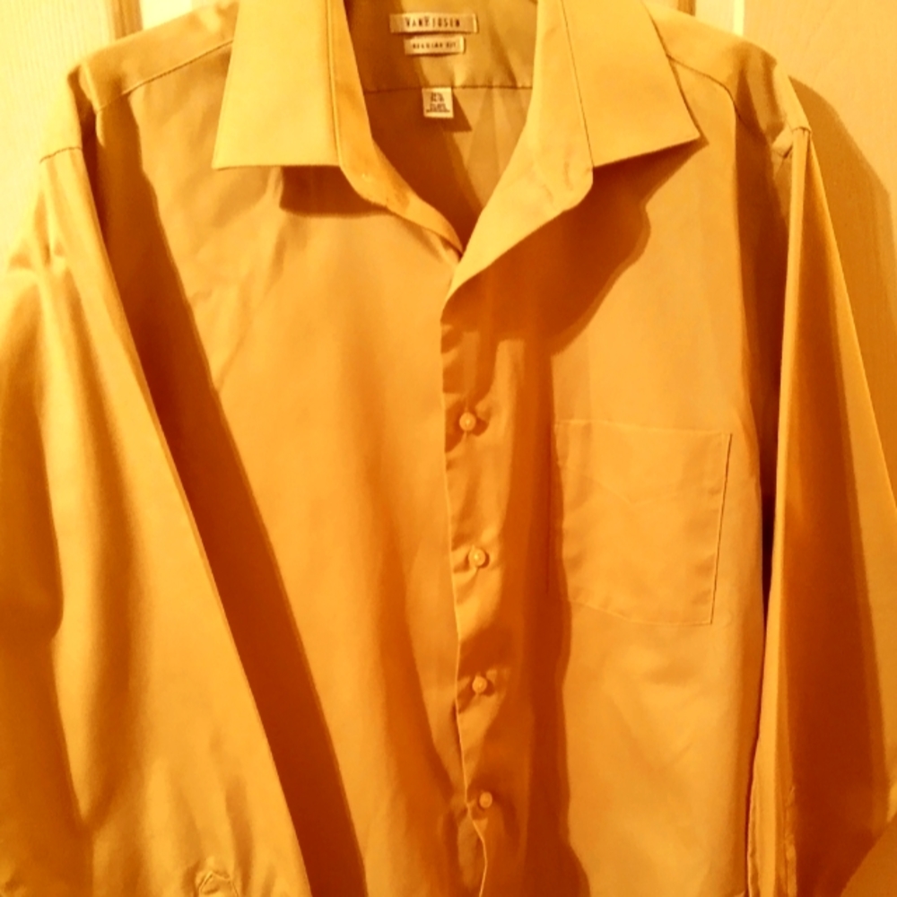 Men's dress shirt